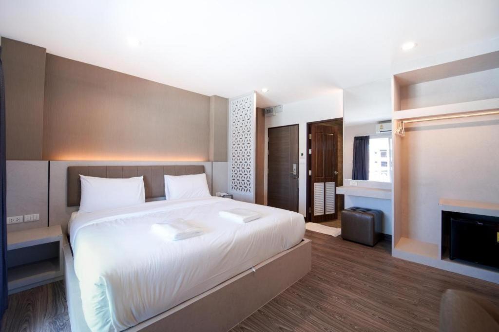 The Y House Hotel เชียงใหม่ ภายนอก รูปภาพ