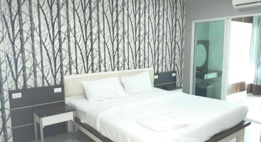 The Y House Hotel เชียงใหม่ ภายนอก รูปภาพ